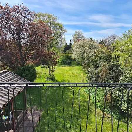 Schoenes Ferienhaus, Bis 6 Pers, Zentral Gelegen *
